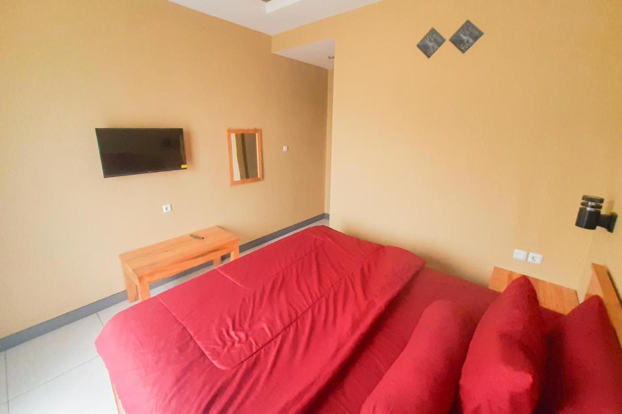 Delvia Bromo Homestay Mitra Reddoorz Pasuruan Exteriér fotografie